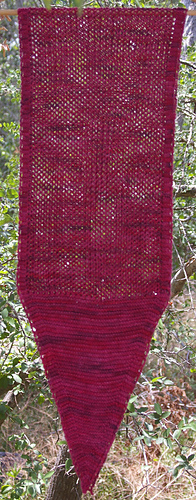 Dorable_hanging_on_hanger_to_show_shape_medium