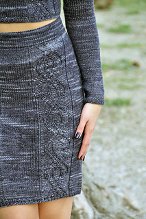 Crop_it_like_its_hot_cable_knit_crop_top_and_pencil_skirt_knitting_pattern_8_small2