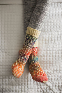 Slippery_slope_socks_3_small2