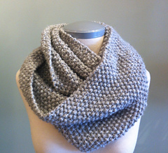 Ravelry: Chalet Seed Stitch Infinity Cowl pattern by nina: a well-knit shop