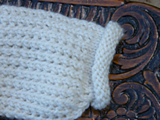 Cridhe_irish_heartbeat_cuff_resized_small2