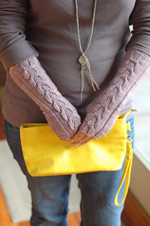 Sorinfingerlessgloves