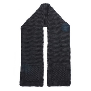 The_new_yorker_black_front_small2