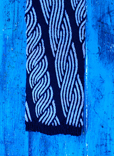 Inland_sea__two_cables_rav_small2