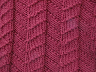 Mimic_closeup_on_blocking_board_01_small2