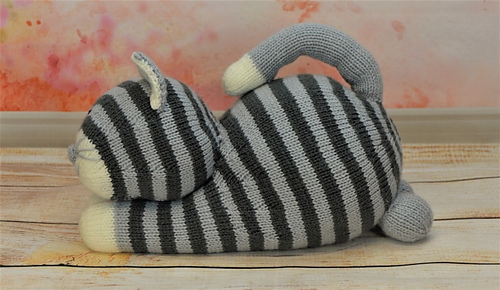 Ravelry: Playful Cat pattern by Knitting by Post