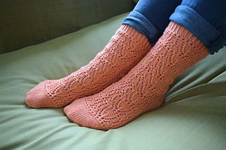 Ianthe_socks____my_life_in_knitwear_small2