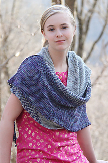 Sundry_wrapped_closeup_the_knitting_vortex_small2