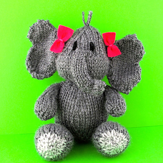 Elephant_sq_small2