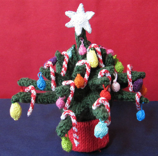 Christmas_tree_beanie6_small2