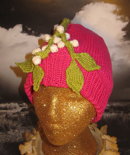 Mistletoe_beanie4_small2