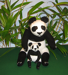 Panda_and_baby_best1_small