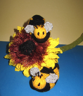 Baby_buzzy_bee_boots_knitting_pattern_by_madmonkeyknits6_small2