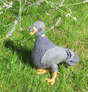 Pigeons_by_madmonkeyknits_c_small2