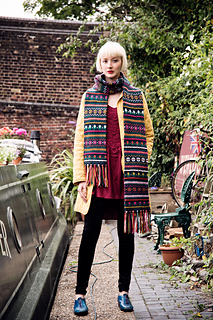 Pom_pom_aw141128_flat_300_small2