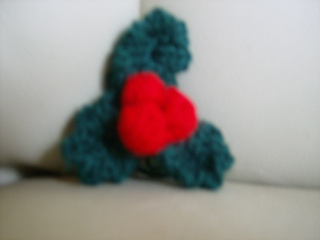 Wreath_sm_hlly_clstr_small2