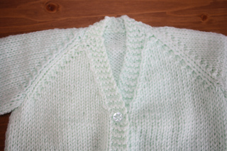 Ravelry: Unisex V Necked baby Cardigan pattern by Morven Swan