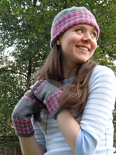 Hounstooth_and_quilts_056_small2