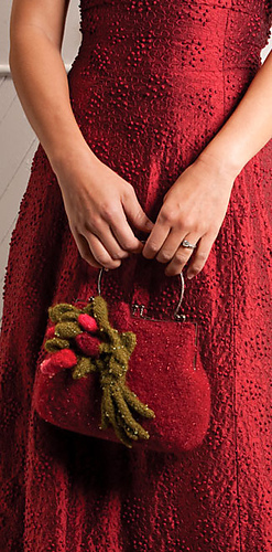 Petit_four_red_sized_medium