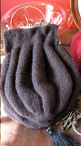 Pretty_bauble_felted_sized_medium
