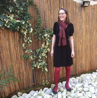 Worn_as_doubled_over_scarf_small2