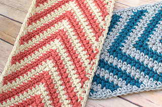 Chevron_ripple_scarf_crochet_pattern_small2