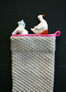 Knit-christmas-stocking-28_small2