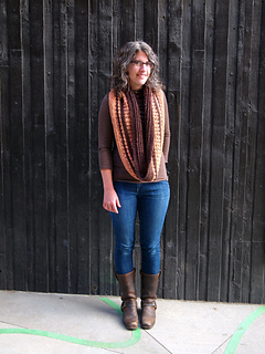 Tunisian_cowl-front_small2