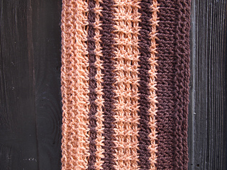 Tunisian_cowl-detail_small2