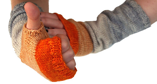 Whit_s_knits_colorblock_hand_warmers_7_medium