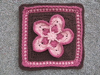 Strawberry_blossom_block_small2