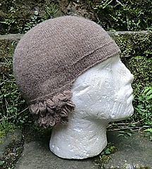 Welsh_wig_replica_small_small