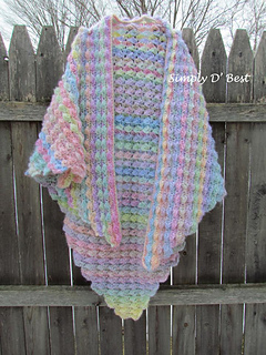 Breaking_waves_shawl_by_schere_s_crafty_crochet_-_photo_by_simply_d__best__4__small2
