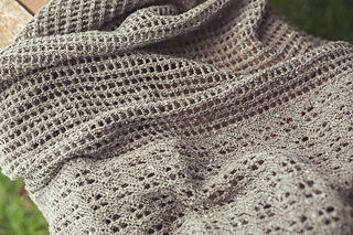 Edmonia_shawl_02_small2