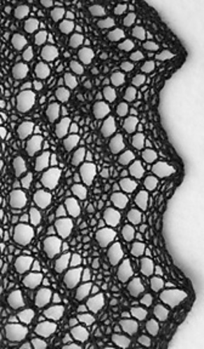 Santa_fe_lightning_shawl_border_medium