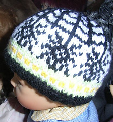 Littlespiderbabyhat3_small