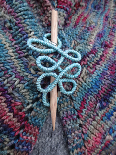 Brooch_small2