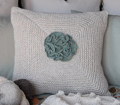 Flowerpillowcrop_small