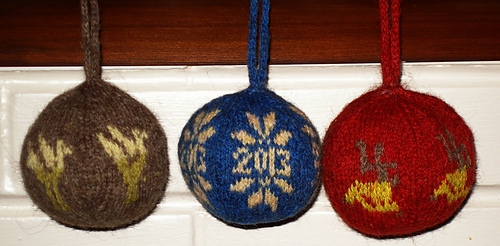 Christmas_ball-2_004_medium
