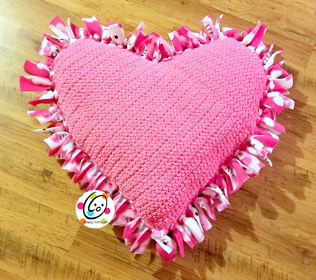Ravelry Giant Squishy Heart Pillow Pattern By Heidi Yates Patterns Snappy Tots Ravelry Giant Squishy Heart Pillow