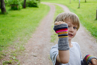Rag-rug-mitts-4_small2