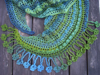 Ravelry: Mezzaluna (Crescent Moon) Wrap pattern by Nancy P